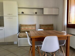 Inside other - Wohnung in Strandnähe by Interhome (Manerba)