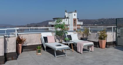 La Terrazza' Wohnung mit Seeblick by Interhome