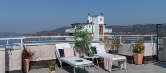 La Terrazza' Wohnung mit Seeblick by Interhome