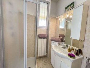 Towels - Bella Vista Poggi  - fantastischer Meerblick by Interhome (Poggi)