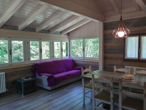Living area - Freistehendes Haus mit privatem Garten by Interhome (Bezzecca)