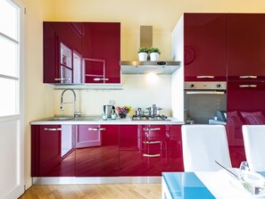 Fridge, microwave, oven, dishwasher - Moderne und komfortable Wohnung, ideal für zwei Personen by Interhome (Lucca)