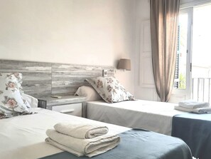 5 chambres, accès Internet