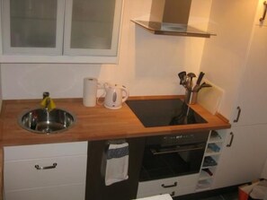 Fridge, microwave, oven, dishwasher - Salions by Interhome (Tossa de Mar)