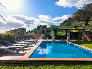 A heated pool - Beeindruckende Finca mit Pool und Klimatisierung by Interhome (Sant Llorenç des Cardassar)