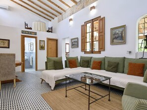 TV - Finca "Valls" mit Garten, Grill und Terrasse by Interhome (Montuiri)
