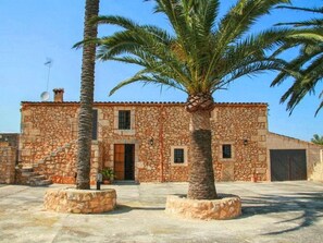 Exterior - Wunderschönes Ferienhaus in Vilafranca De Bonany by Interhome (Vilafranca)