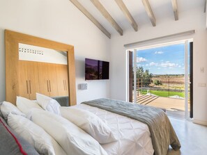4 bedrooms, Internet - Luxuriöse Villa mit beheiztem Pool für 8 Persone by Interhome (Inca)