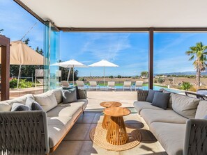 Terrace/patio - Luxuriöse Villa mit beheiztem Pool für 8 Persone by Interhome (Inca)