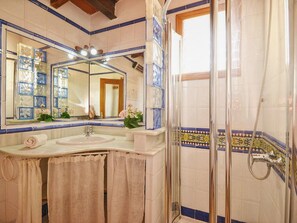 Towels - Villa mit Garten, Grill und Terrasse by Interhome (Inca)