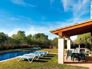 Outdoor dining - Finca Can Algarrobo by Interhome (Campos)