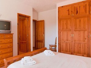 3 bedrooms, Internet - Finca Can Algarrobo by Interhome (Campos)