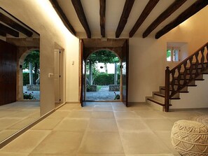 Interior - Fabelhafte Restaurierung mit beeindruckendem Ergebnis by Interhome (Pollença)