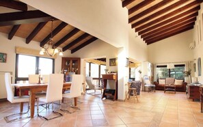 Dining - Villa Llop. Wunderschöne moderne Villa mit Sauna by Interhome (Pollença)