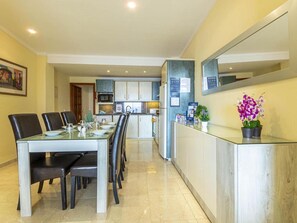 Dining - Wohnung Daniela by Interhome (Formentor)