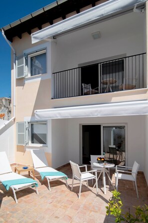 Outdoor dining - Wohnung 'Can Serol' mit eigener Terrasse by Interhome (Capdepera)