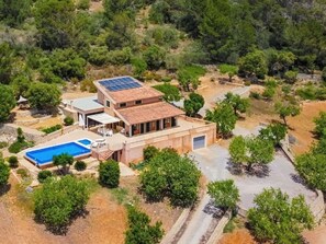 Exterior - Schöne Finca mit Aussicht, Pool und Jacuzzi by Interhome (Son Gall Vell)