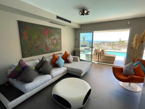 TV - Villa Morelli by Interhome (Maspalomas)