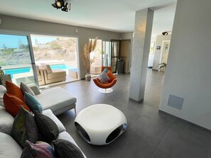 TV - Villa Morelli by Interhome (Maspalomas)