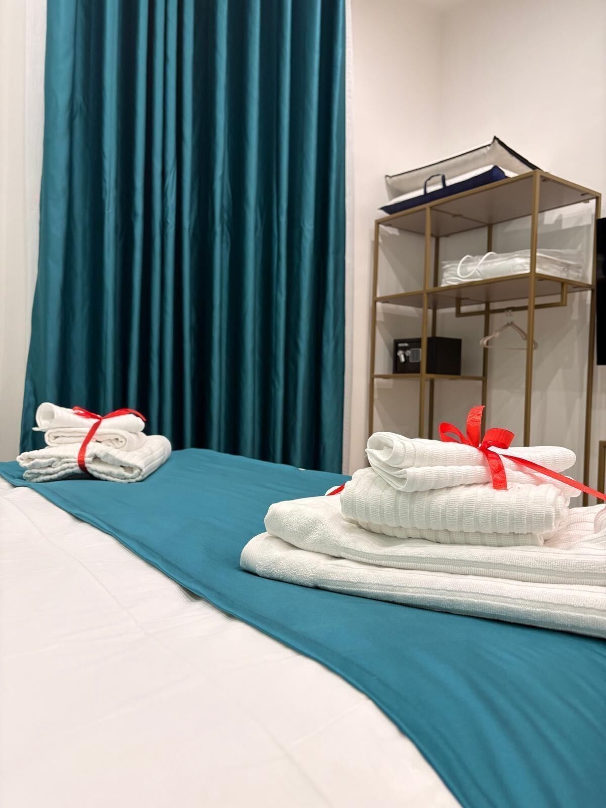 Caja de seguridad en la habitación, escritorio y wifi gratis 