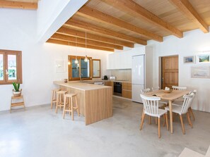 Dining - Villa "Mar Clara" mit privatem Pool by Interhome (Cala San Vicente)