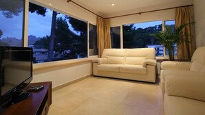TV, DVD player - Villa Medina, Cala Sant Vicenç by Interhome (Cala San Vicente)