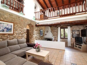 Living area - Charmante Villa in der Nähe von Cala San Vicente by Interhome (Pollença)