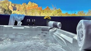 Outdoor spa tub - 180 DEGREE VIEWS OF THE RED ROCKS W/3 MASTER EnSuite BEDROOMS, VIEWS GALORE!!! (Sedona)