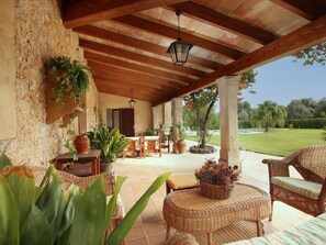 Terrace/patio - Traditionelle Villen in der Nähe von Pollensa by Interhome (Pollença)
