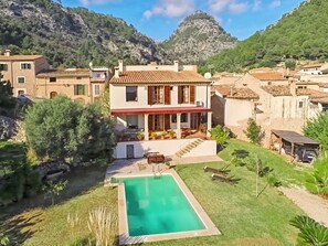 Exterior - Chalet "Sacoma" mit Garten, Grill und Terrasse by Interhome (Caimari)