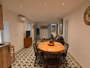 Dining - Casa Los Anafes - im Herzen des Dorfes by Interhome (Competa)