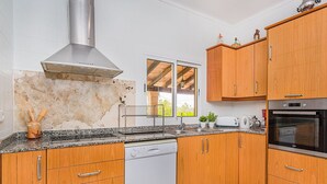 Private kitchen - Finca "Can Sureda" mit Garten, Grill und Terrasse by Interhome (Pollença)
