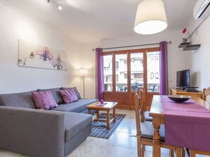 TV, DVD player - Appartement in Son Baulo mit Grill by Interhome (Can Picafort)