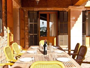 Outdoor dining - Finca Can Filadelfo by Interhome (Campos)