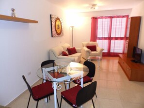 TV - Wohnung mit Terrasse und Blick in el Medano by Interhome (El Médano)