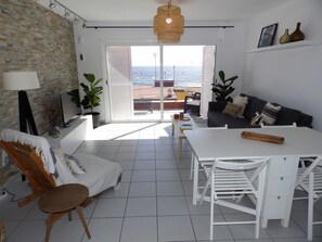 TV - Touristische Unterkunft "Duplex Meerblick Medano". by Interhome (El Médano)