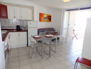 Interior - "Cañaveral Medano". by Interhome (El Médano)