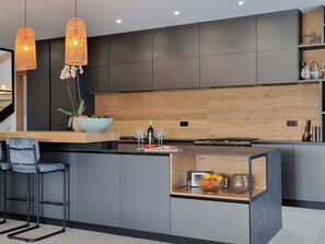 Fridge, microwave, oven, dishwasher - Luxuriöse Finca mit Pool, Spa und spektakulärer Aussicht by Interhome (Galera)