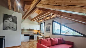 Living area - Aüt 3 Dachgeschosswohnung in Vall de Boí by Interhome (Caldes de Boi)