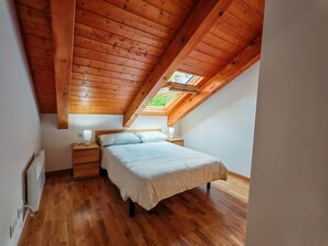 2 bedrooms - Aüt 3 Dachgeschosswohnung in Vall de Boí by Interhome (Caldes de Boi)