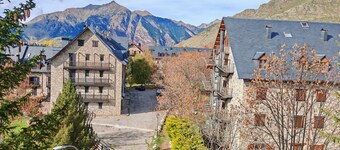 Duplex Muntanyó 2 mit Balkon und Blick auf den Berg Vall de Boí by Interhome