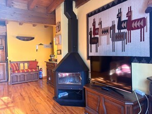 Living area - Bergwohnung mit Kamin Aigüestortes 1 by Interhome (Caldes de Boi)