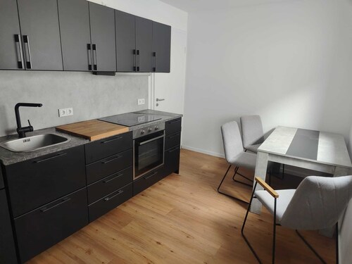 Gemütliche Ferienwohnung mit separatem Eingang und sehr gut angebunden
