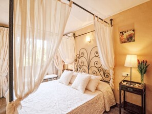 4 bedrooms, Internet - Schöne Villa mit Pool und Garten by Interhome (Santa Ponça)