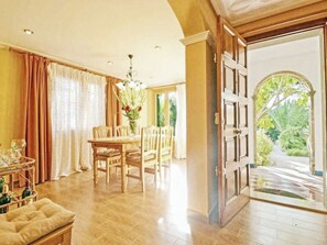 Dining - Schöne Villa mit Pool und Garten by Interhome (Santa Ponça)