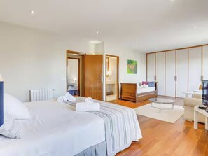 4 bedrooms, Internet - Villa mit Pool in Cala Estancia, nahe Palma by Interhome (Palma)