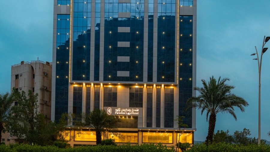 BARADIS LAND HOTEL