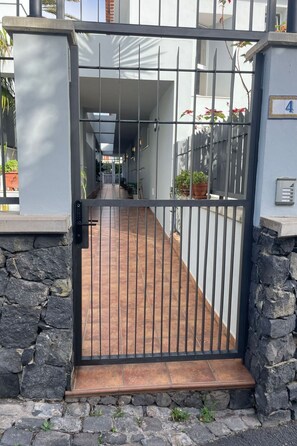 Exterior detail - Apartment Azalea by Interhome (Puerto de la Cruz)