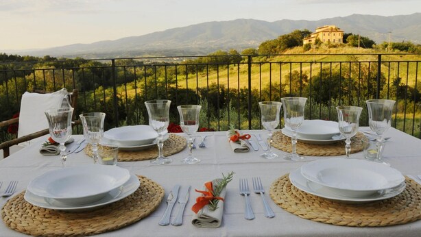 Outdoor dining - Anwesen "Frantoio" mit Infinity-Pool by Interhome (Figline Valdarno)