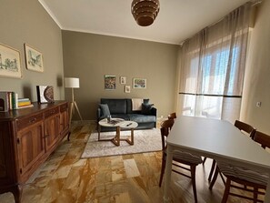 TV - Casa Nina von Holiday World by Interhome (Chiavari)